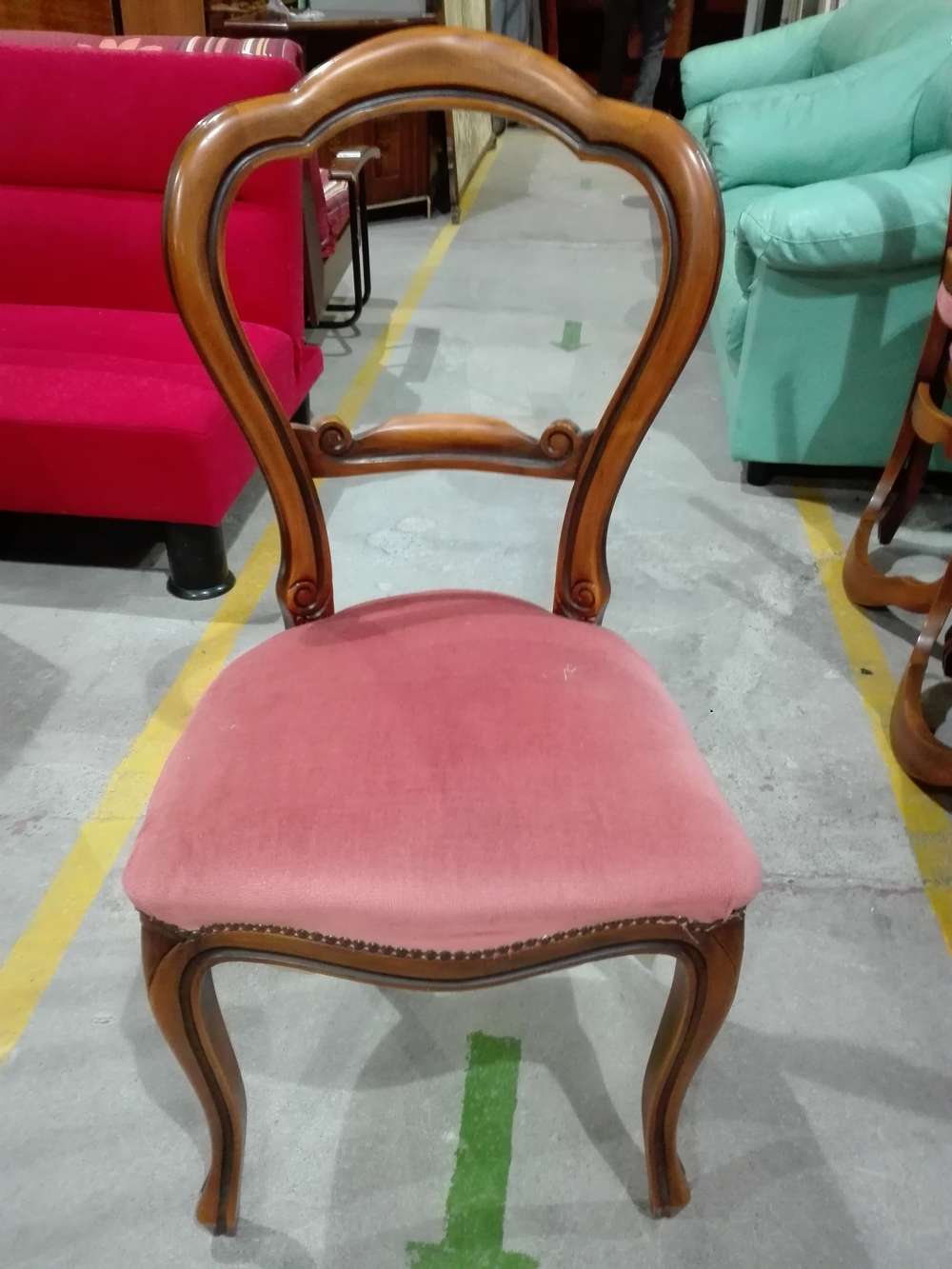 Catanzaro salotto in stile mercatino dell'usato portobello
