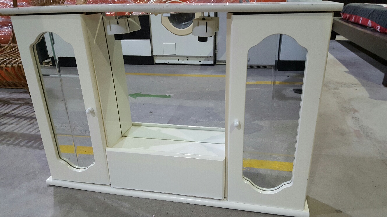 Catanzaro mobiletto bagno con specchio mercatino dell'usato portobello Mobiletto bagno
