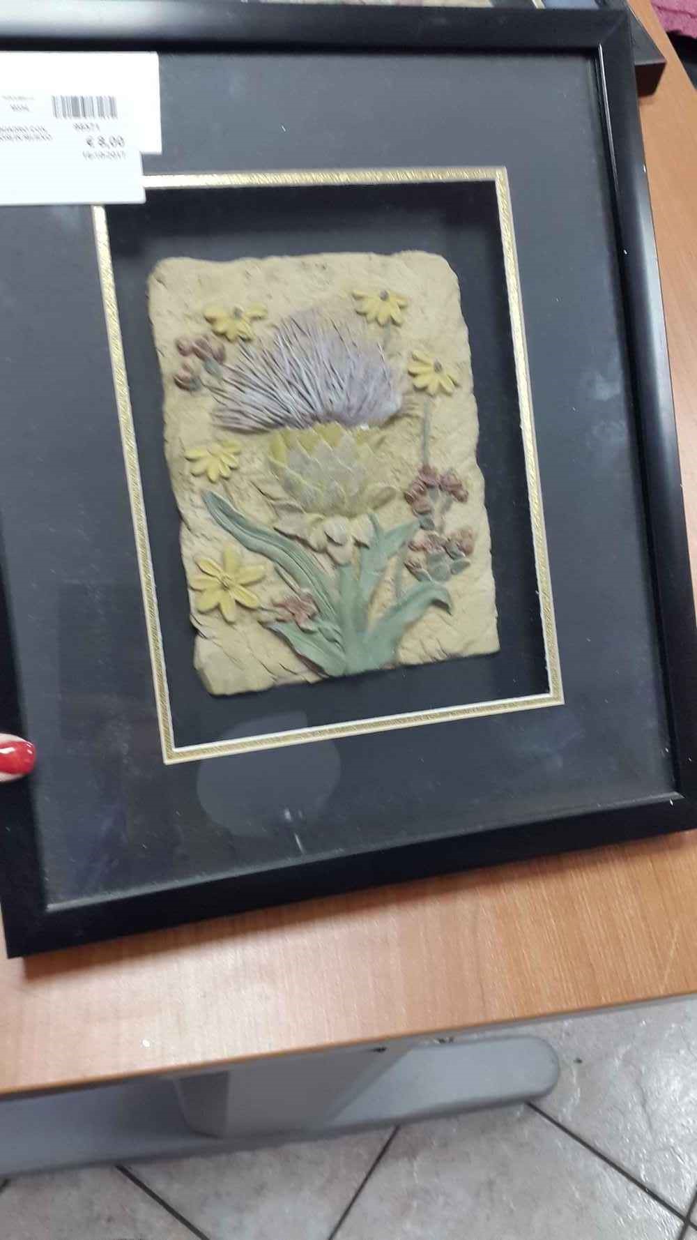 Catanzaro QUADRO CON FIORI IN RILIEVO mercatino dell\'usato Portobello Catanzaro QUADRO CON FIORI IN RILIEVO mercatino dell\'usato Portobello