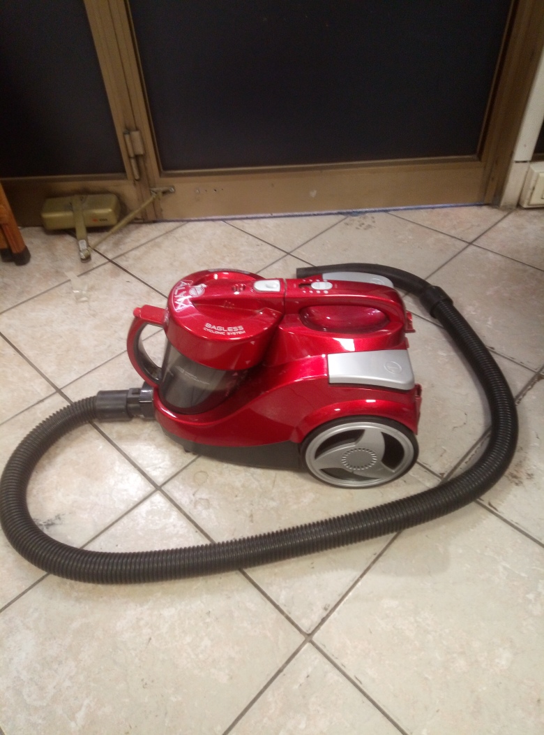 Catanzaro ASPIRAPOLVERE HOOVER SENZA SACCHETTO (SENZA ACCESSORI) mercatino  dell'usato Portobello